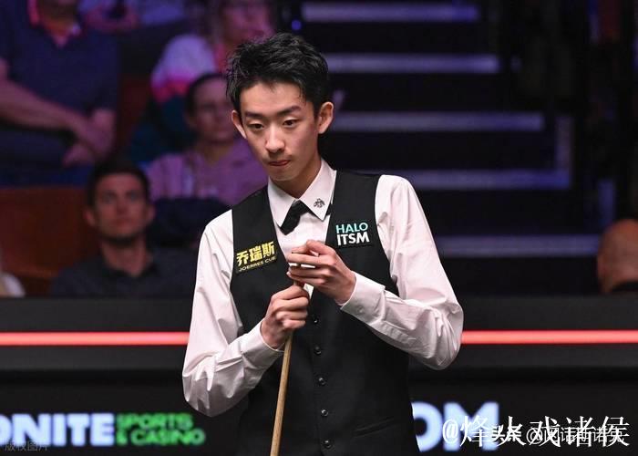 斯诺克大师赛:吴宜泽、肖国栋晋级八强 斯诺克大师赛:吴宜泽、肖国栋晋级八强